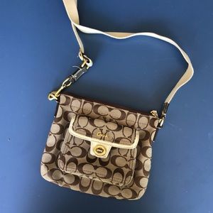 8.5 x 7.5 in Tan Coach crossbody